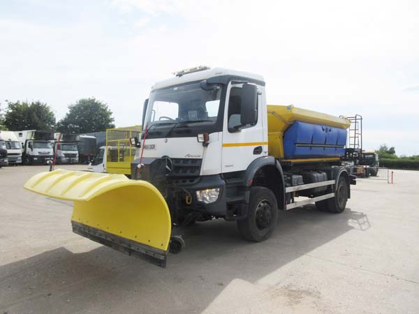 REF 30 - 2016 Mercedes Euro 6 4x4 Gritter for sale